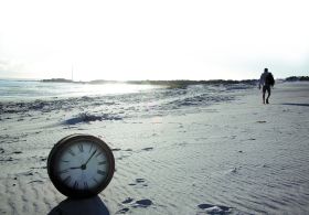 RELOJ_EN_PLAYA_RETOCADO